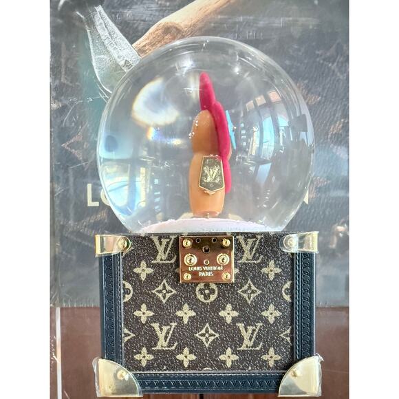 LV  Snow  Globe Music Box - Picture 4 of 7
